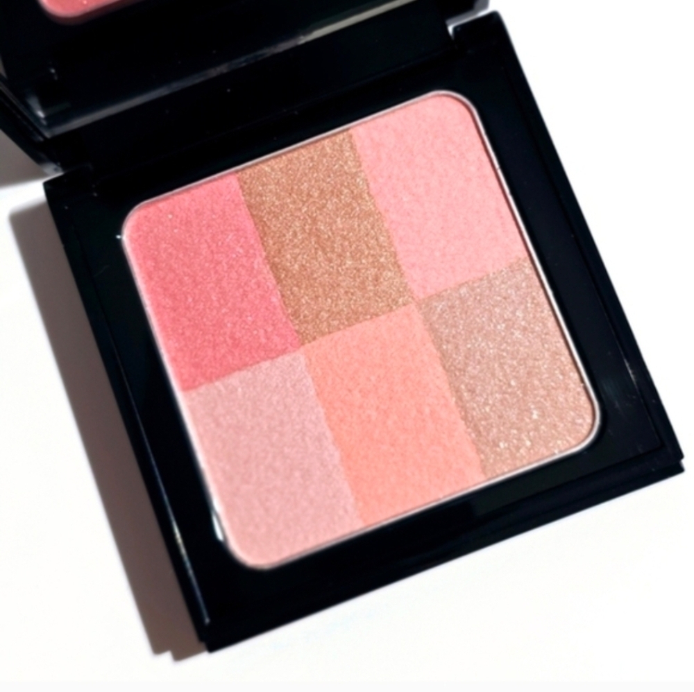 Bobbi Brown Brightening Brick Coral New LE